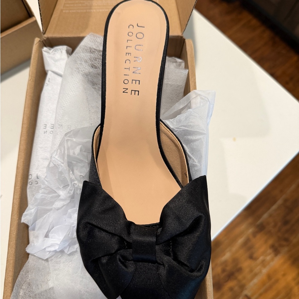 Tiara Women's Black Bow Mules